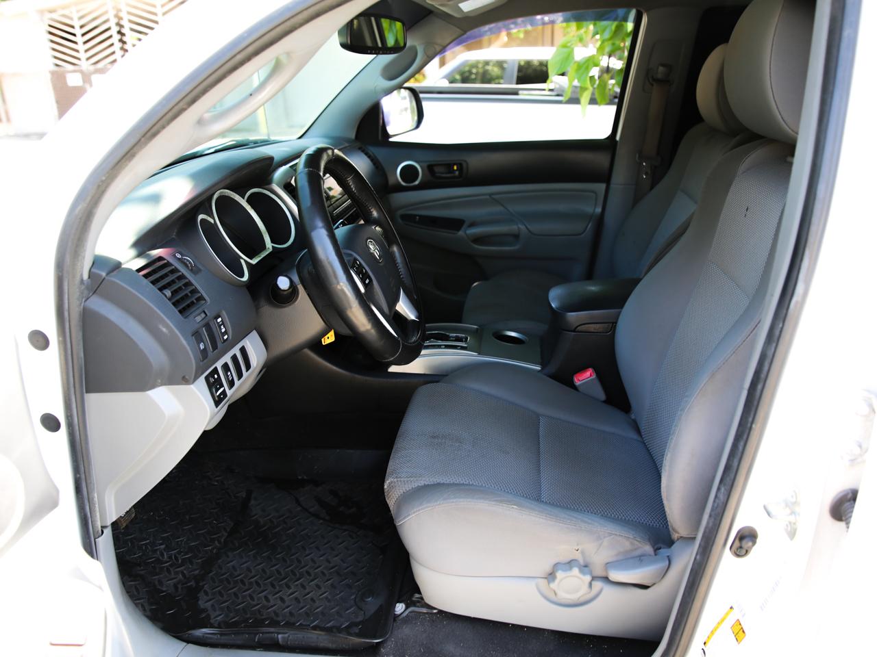 Toyota Tacoma  2012