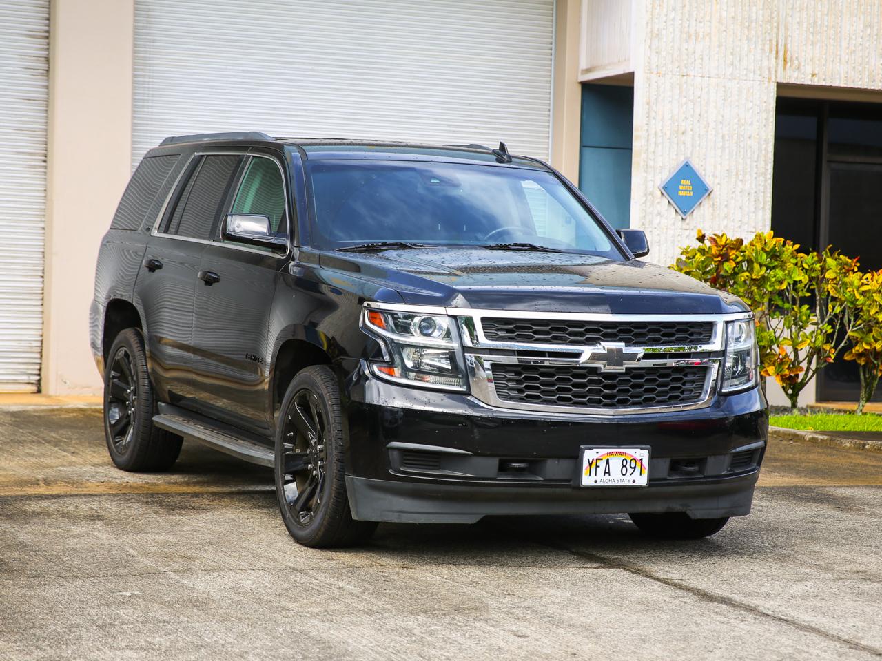 2017 Chevrolet Tahoe LT w/ 3rd Row