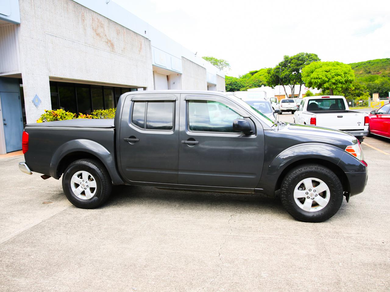 Nissan Frontier  2012