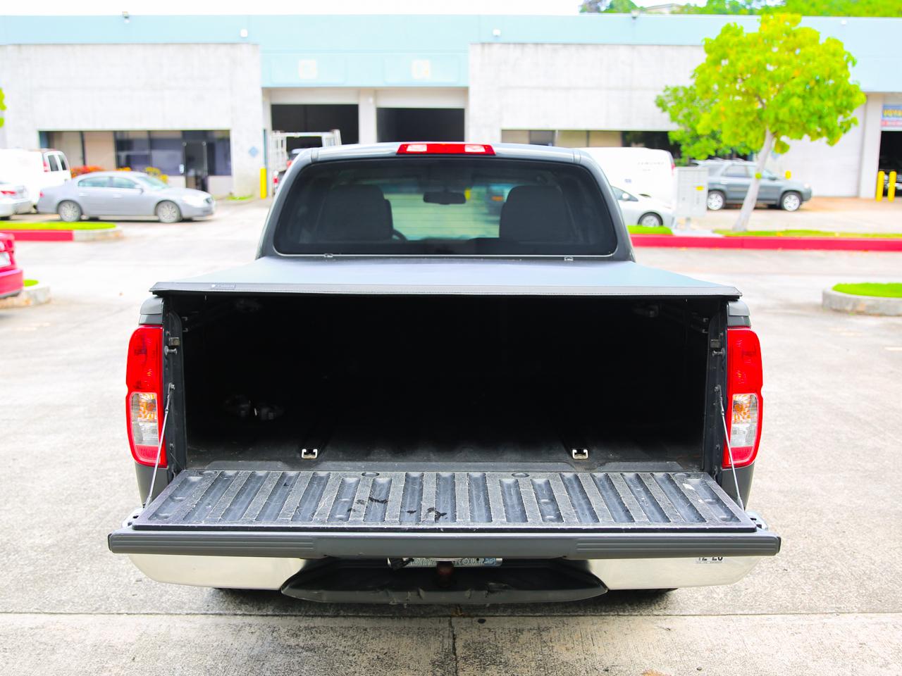 Nissan Frontier  2012