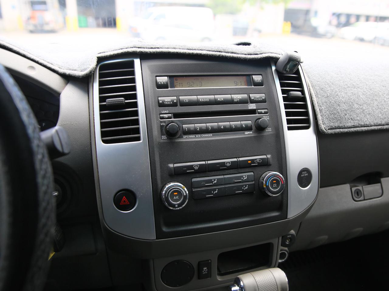 Nissan Frontier  2012