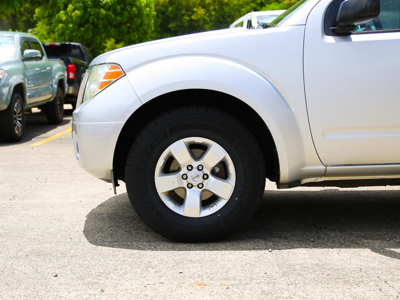 Nissan Frontier  2012