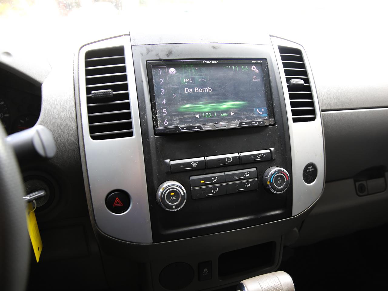 Nissan Frontier  2012