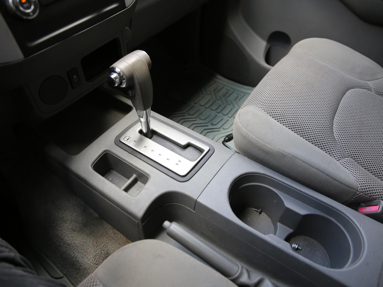 Nissan Frontier  2012