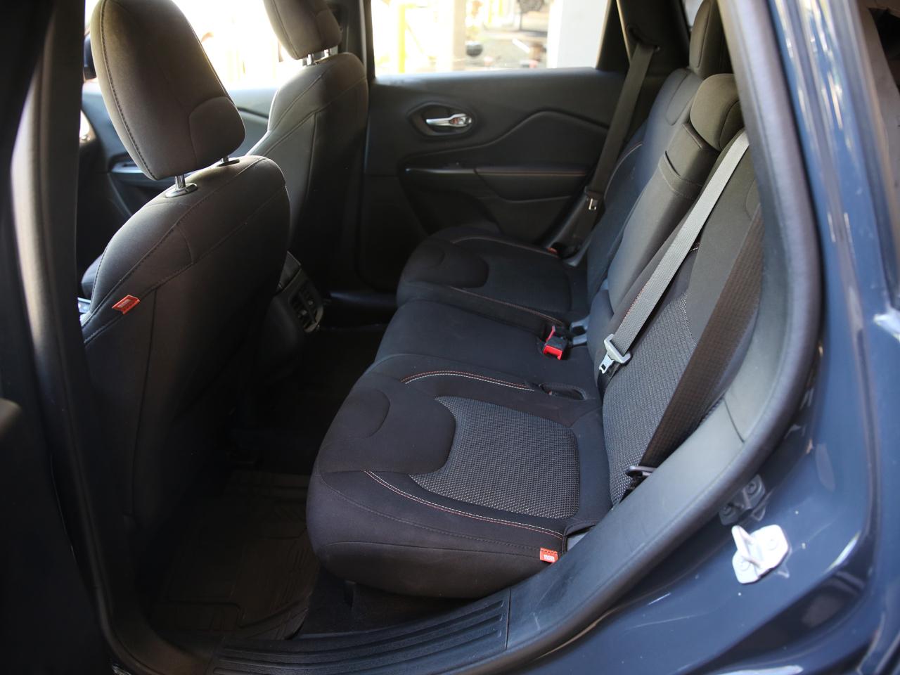 Jeep Cherokee  2016
