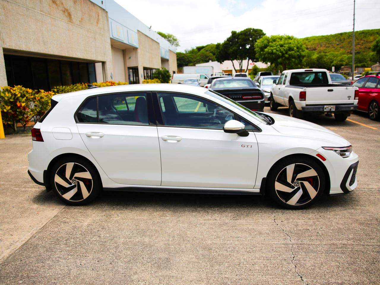 Volkswagen Golf GTI  2025