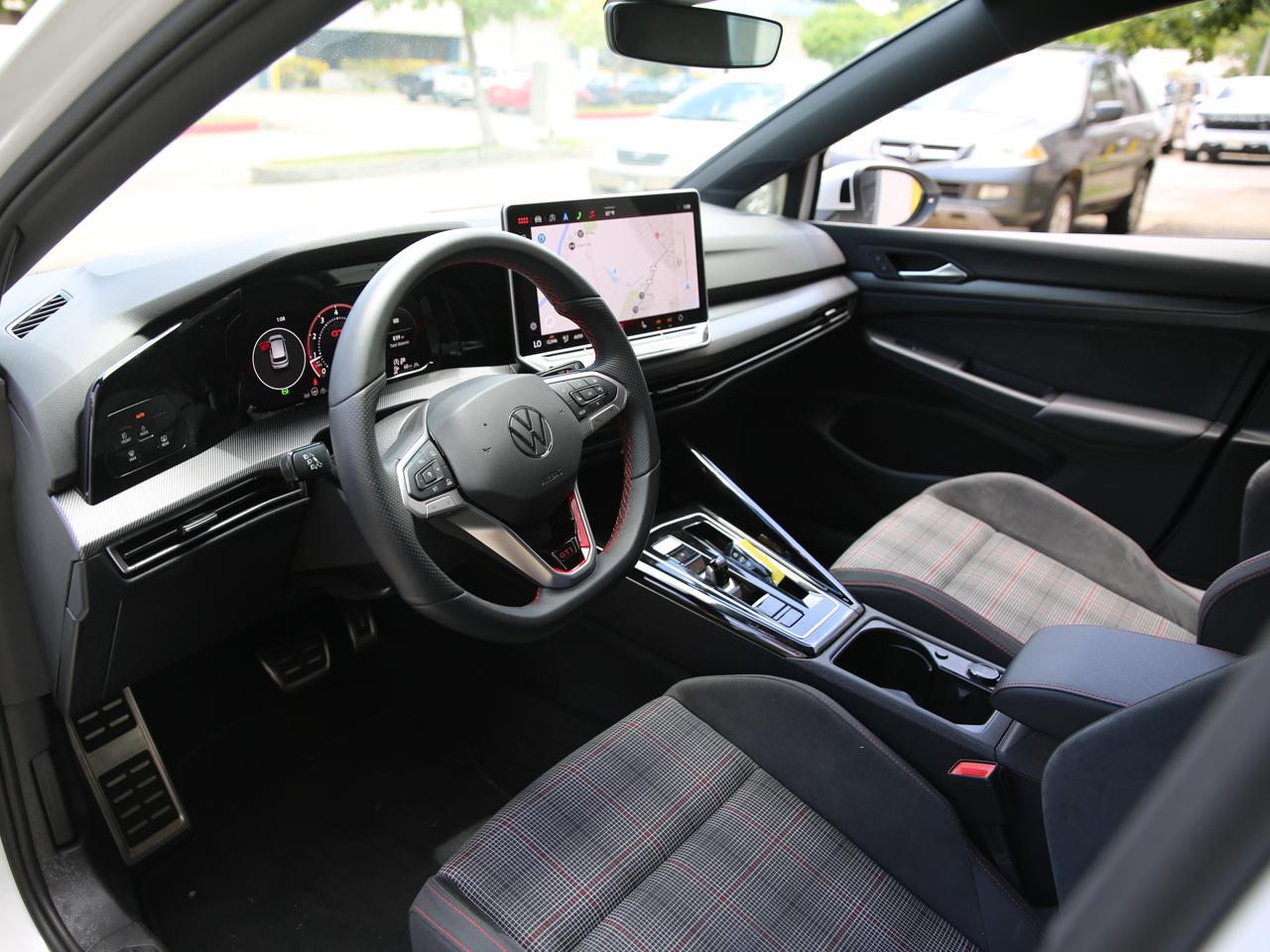 Volkswagen Golf GTI  2025