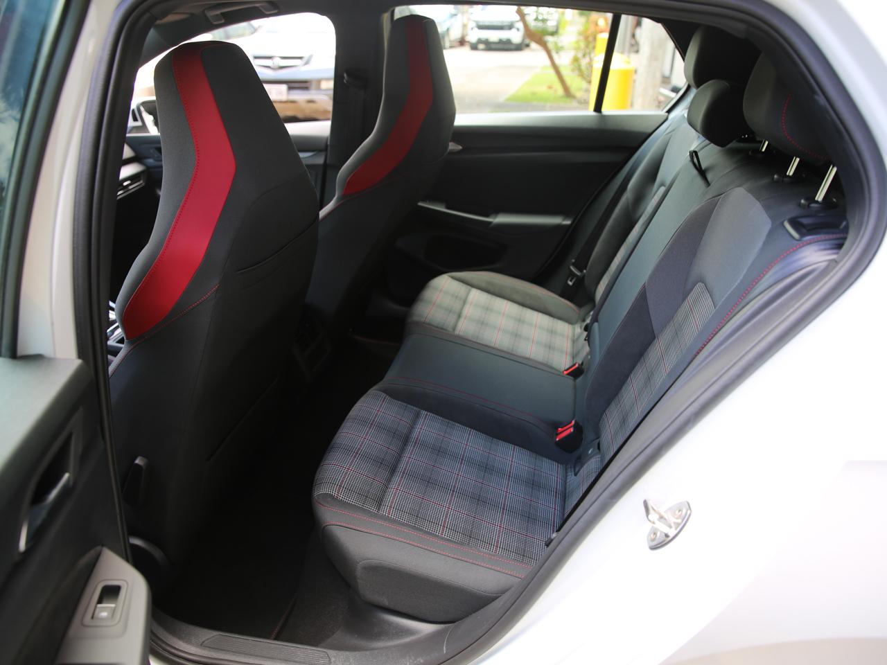 Volkswagen Golf GTI  2025