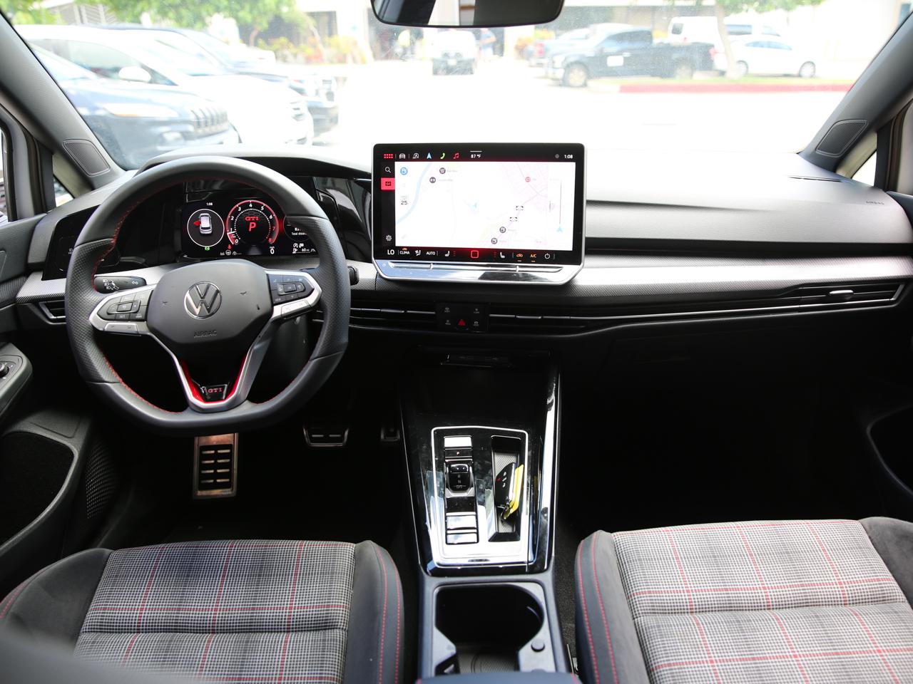 Volkswagen Golf GTI  2025