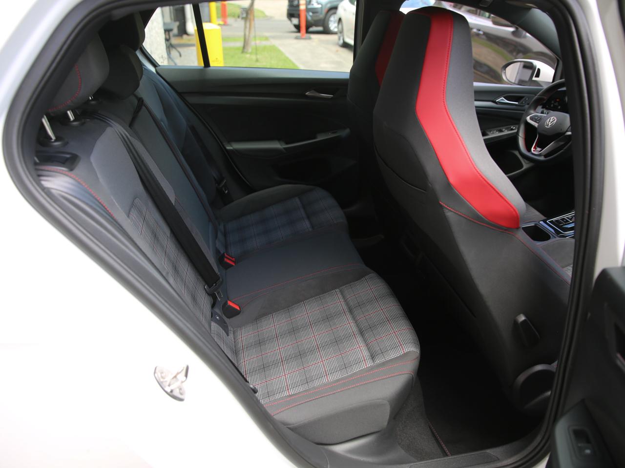 Volkswagen Golf GTI  2025