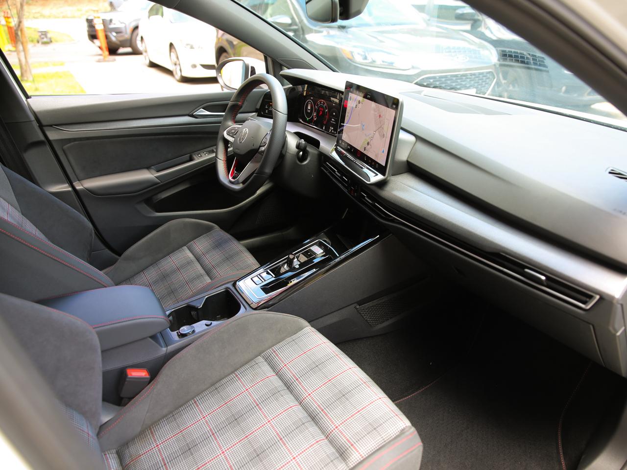Volkswagen Golf GTI  2025