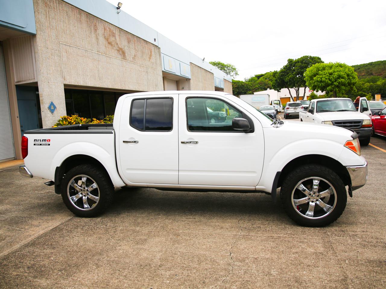 Nissan Frontier Nismo Crew Cab 4WD 2008