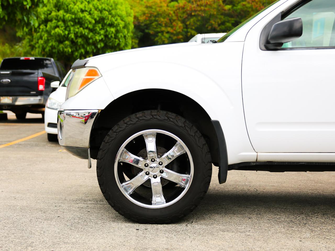 Nissan Frontier Nismo Crew Cab 4WD 2008