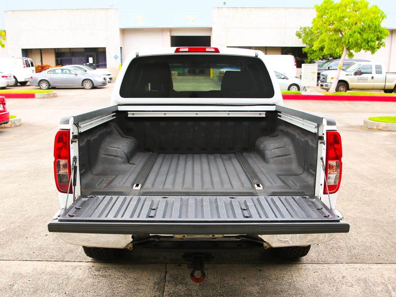Nissan Frontier Nismo Crew Cab 4WD 2008