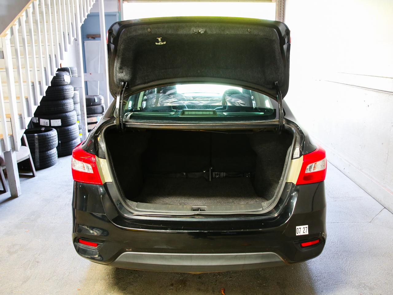 Nissan Sentra SV Sedan 2016