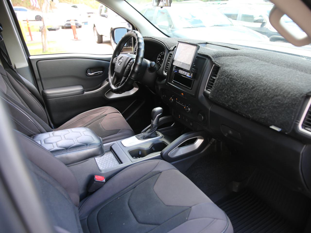 Nissan Frontier  2022
