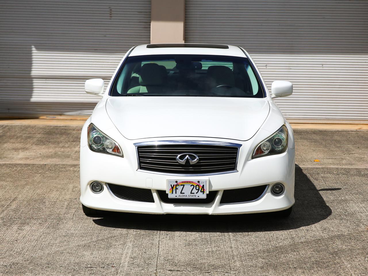 Infiniti M56  2011