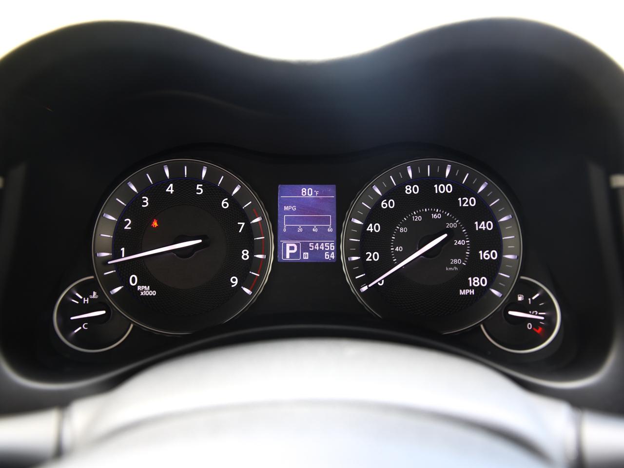 Infiniti M56  2011
