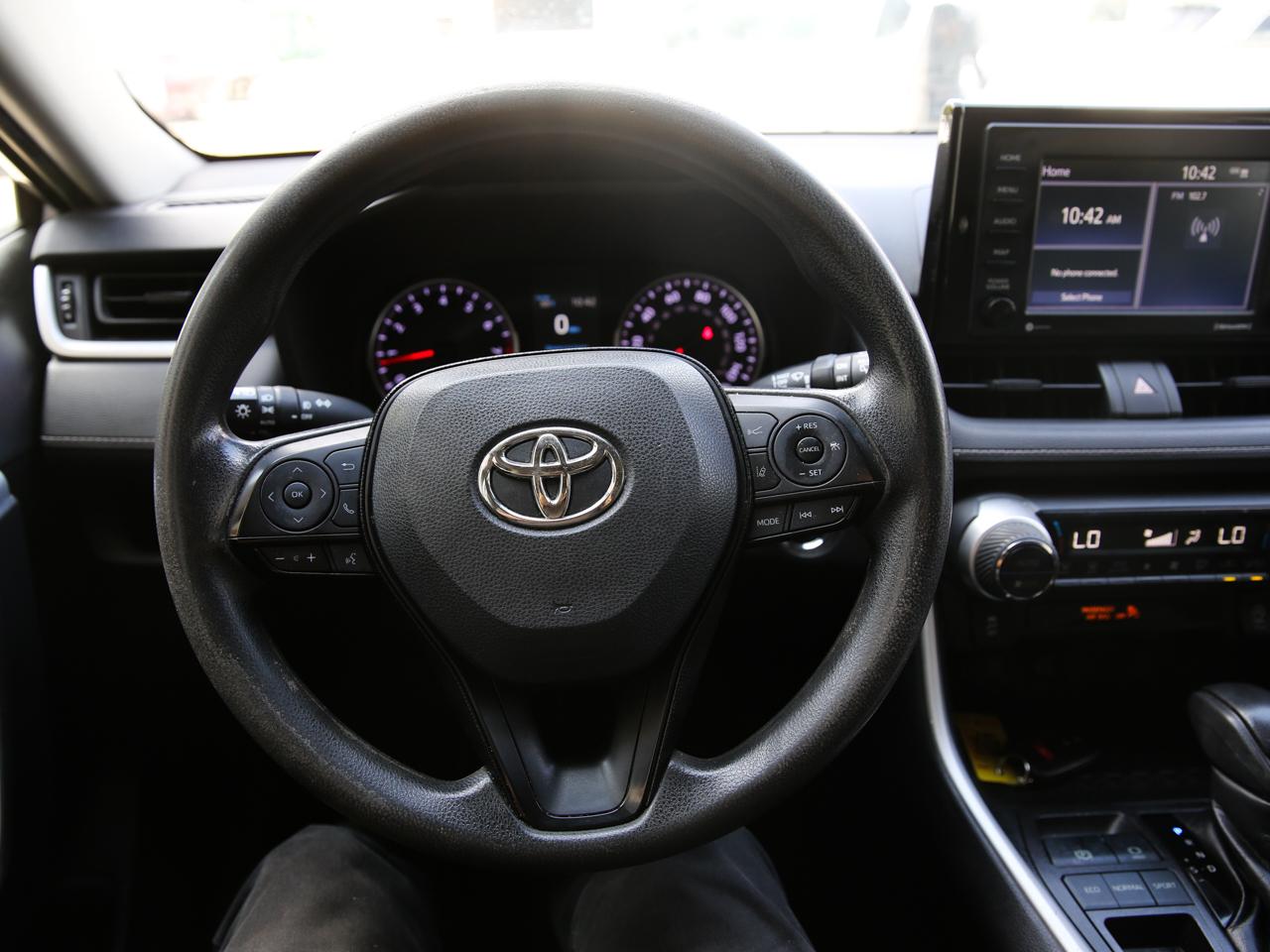 Toyota RAV4 XLE 2021