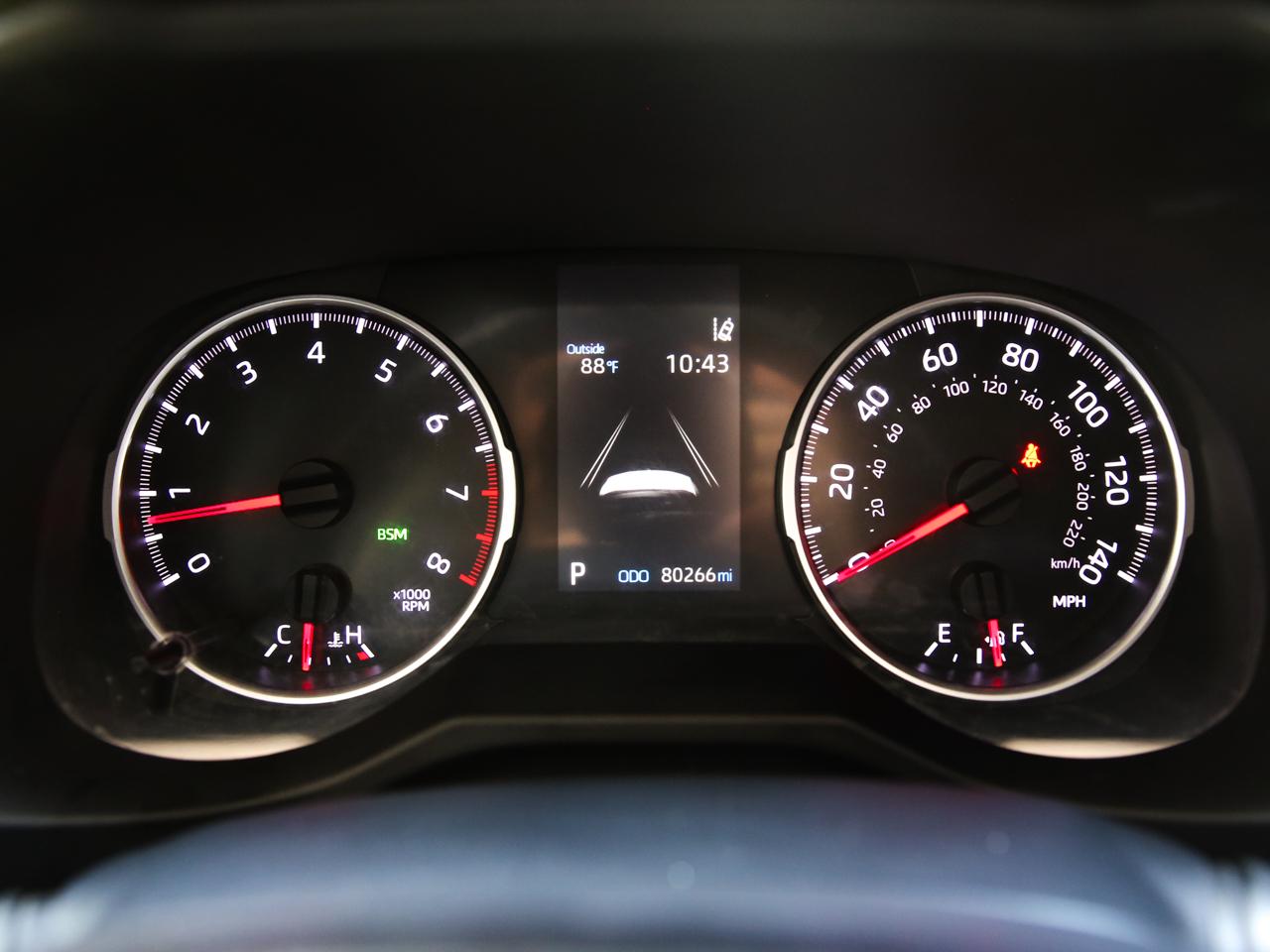 Toyota RAV4 XLE 2021