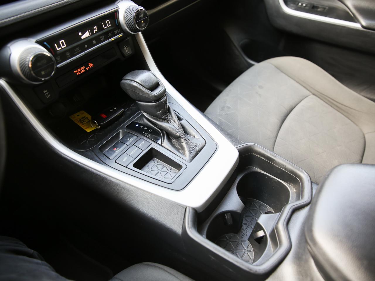 Toyota RAV4 XLE 2021