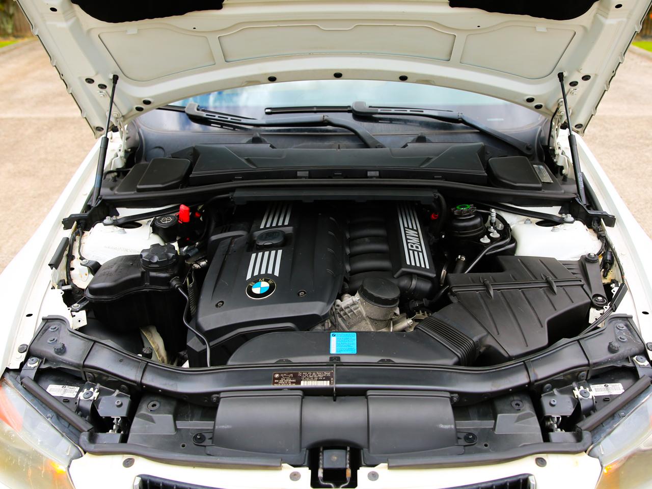 BMW 3 Series  2008