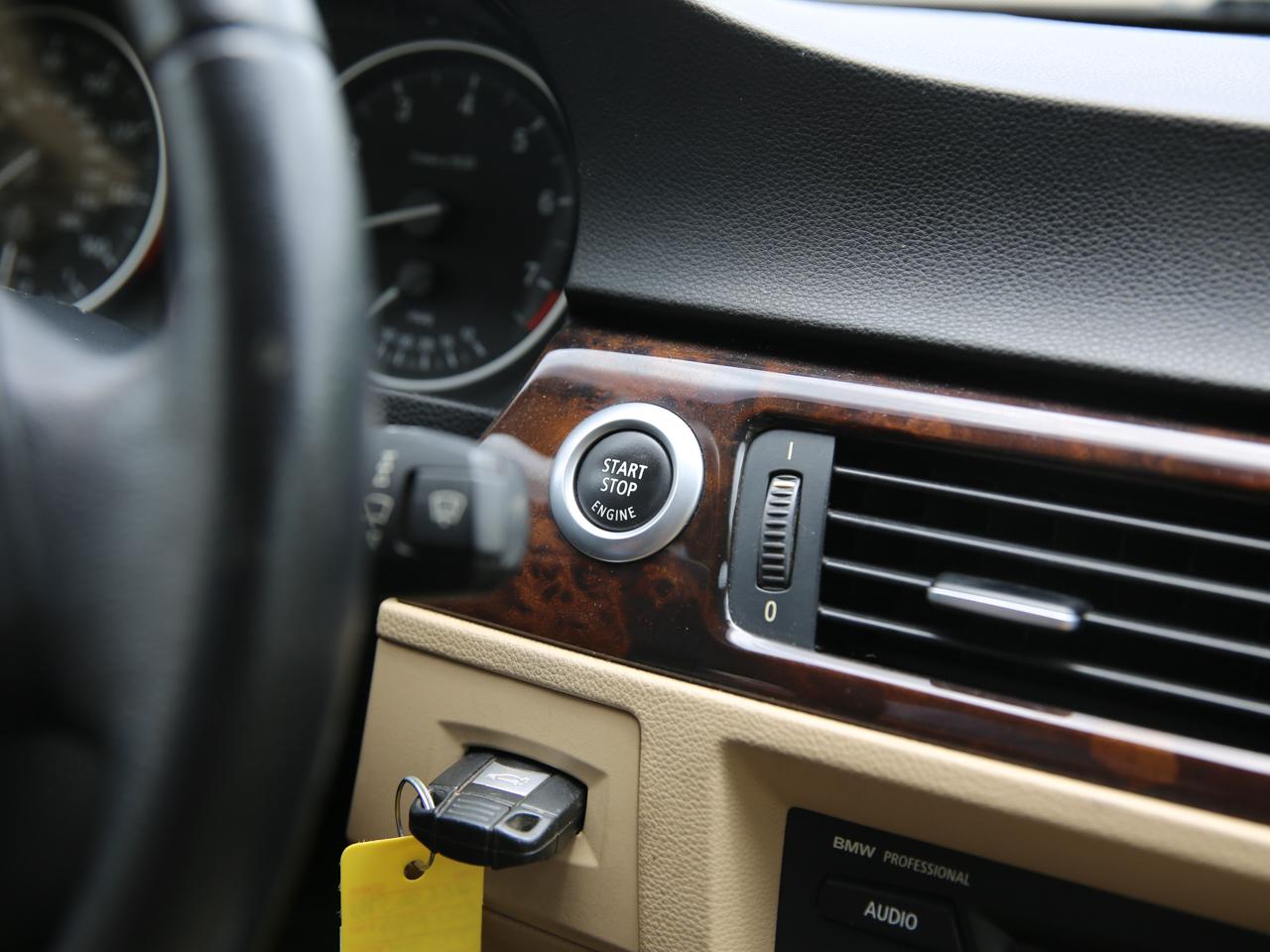BMW 3 Series  2008