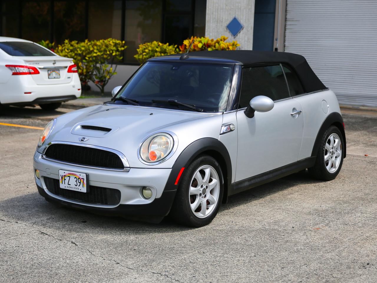 MINI Cooper Convertible  2010