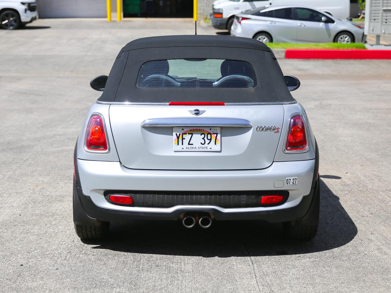 MINI Cooper Convertible  2010