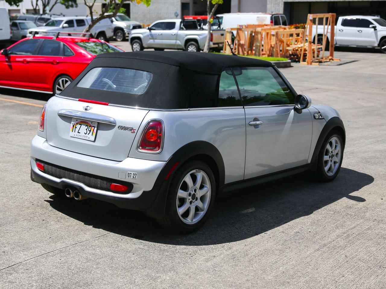 MINI Cooper Convertible  2010