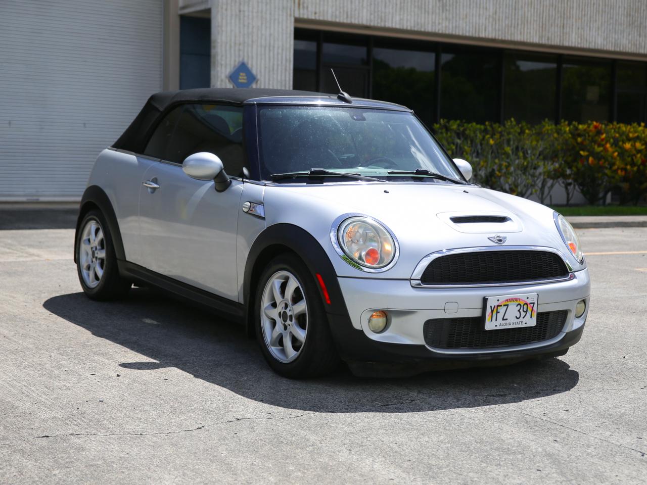 MINI Cooper Convertible  2010