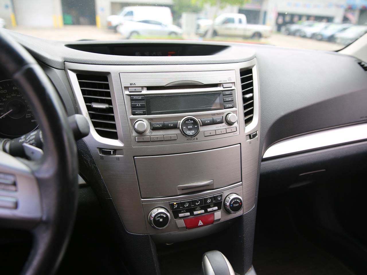 Subaru Legacy  2011