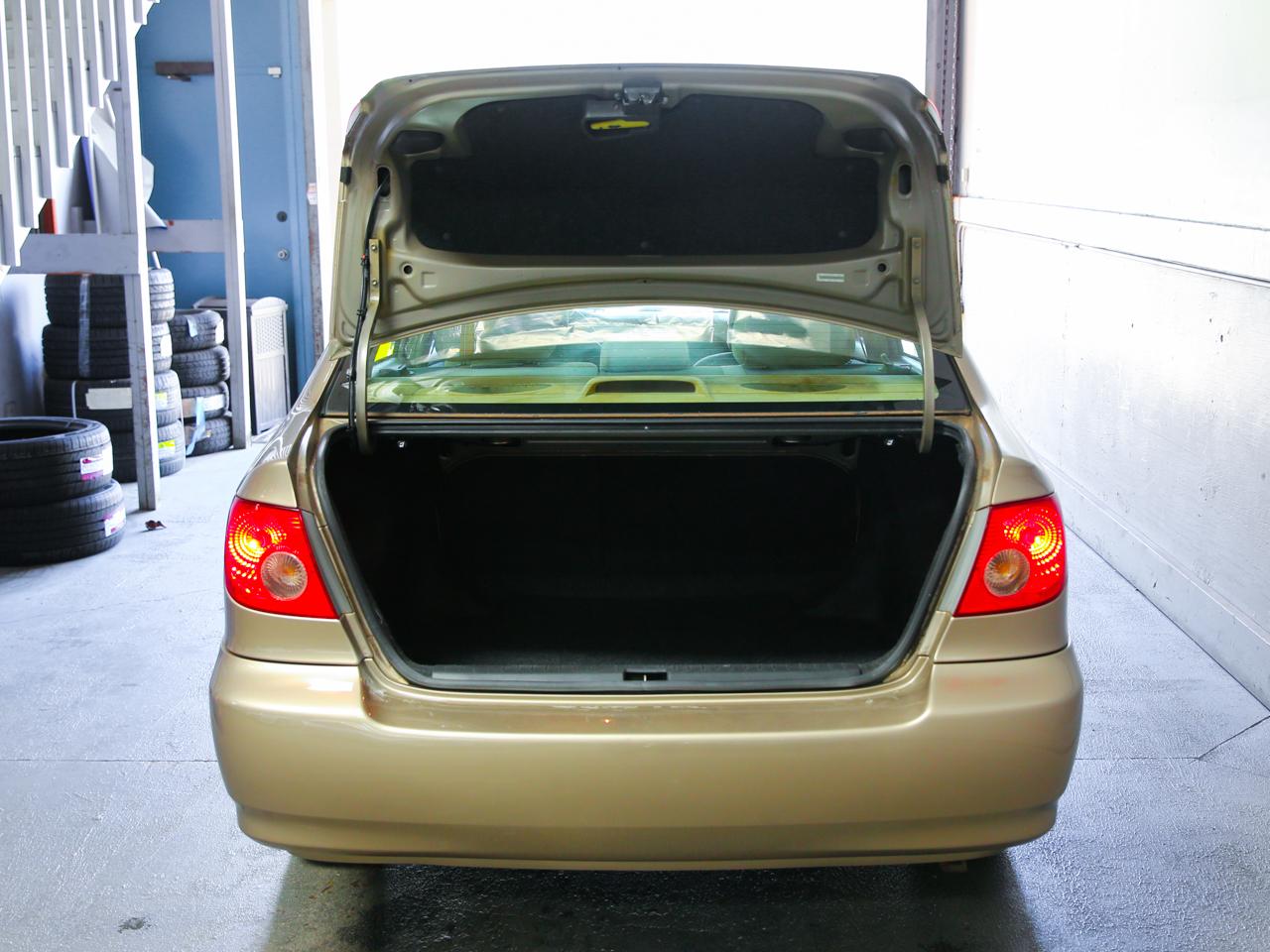 Toyota Corolla  2005