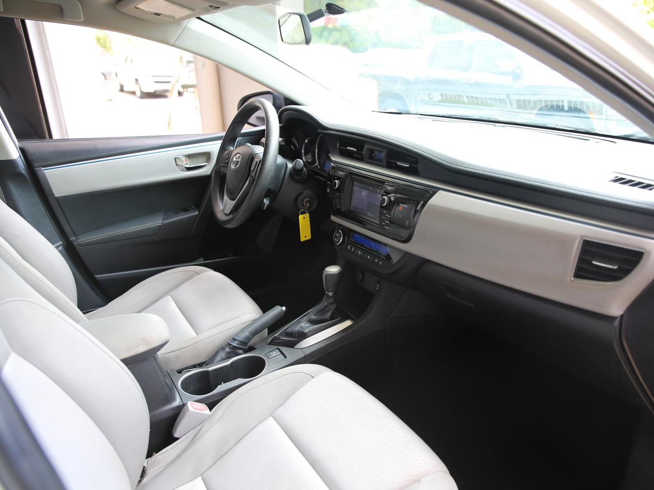 Toyota Corolla  2014