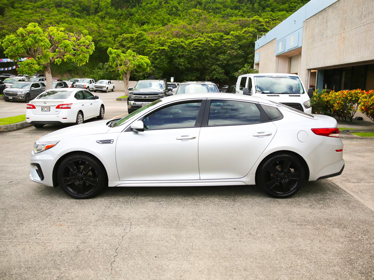 Kia Optima  2020