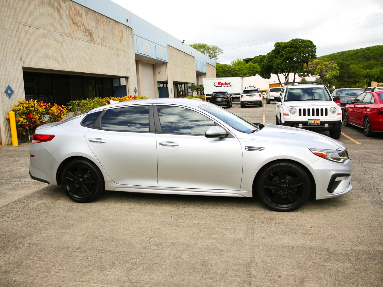 Kia Optima  2020