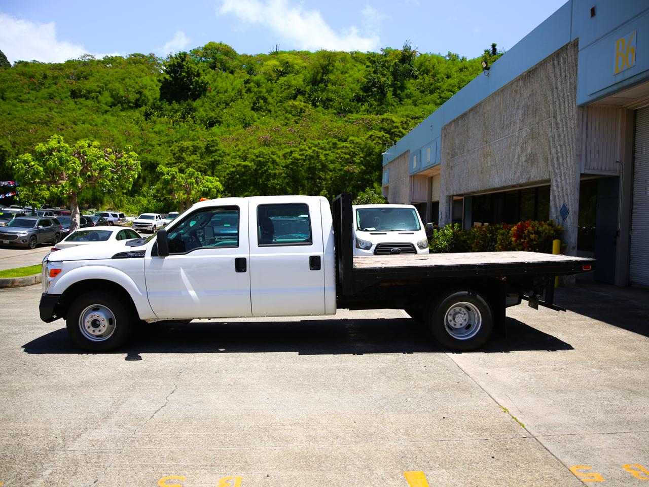 Ford Super Duty F-350 DRW  2012