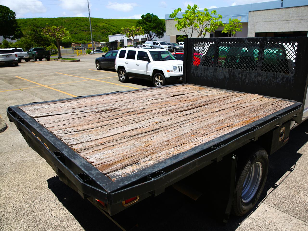 Ford Super Duty F-350 DRW  2012