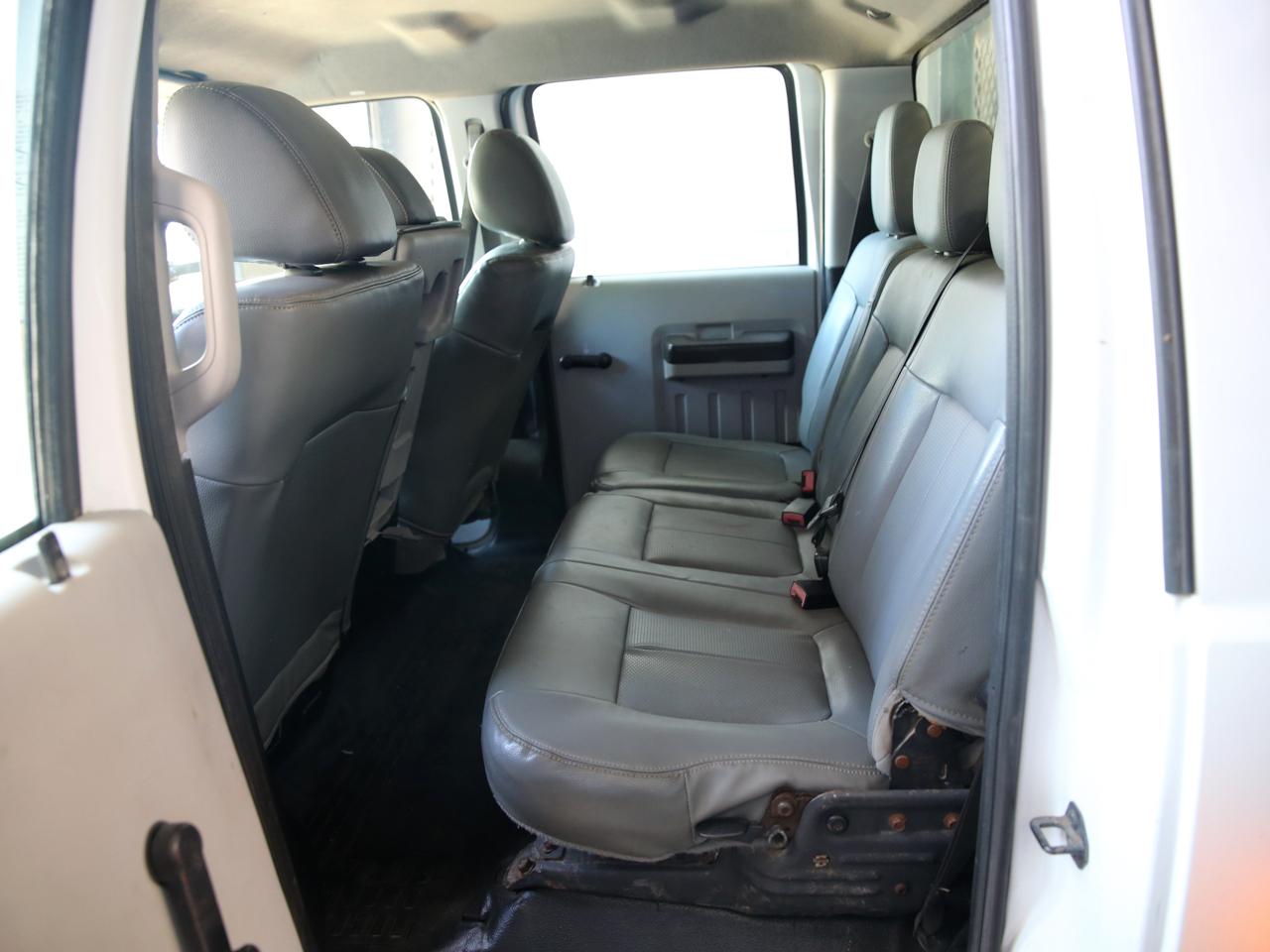Ford Super Duty F-350 DRW  2012