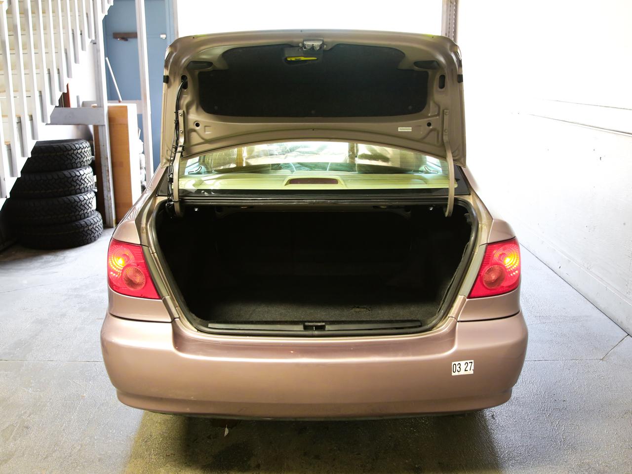 Toyota Corolla  2003