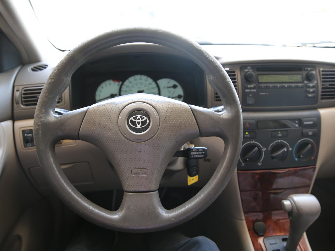 Toyota Corolla  2003
