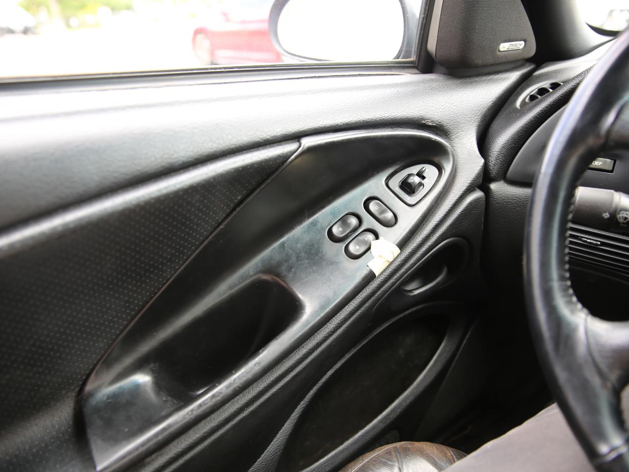 Ford Mustang SVT Cobra Coupe 1994