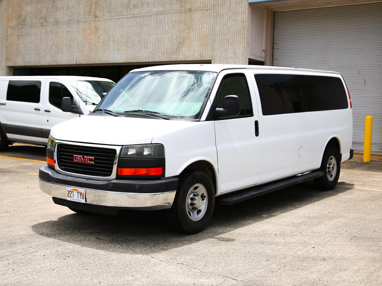GMC Savana Passenger  2015