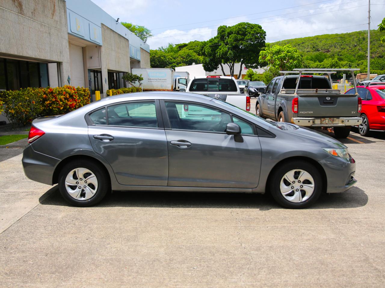 Honda Civic LX sedan 2013