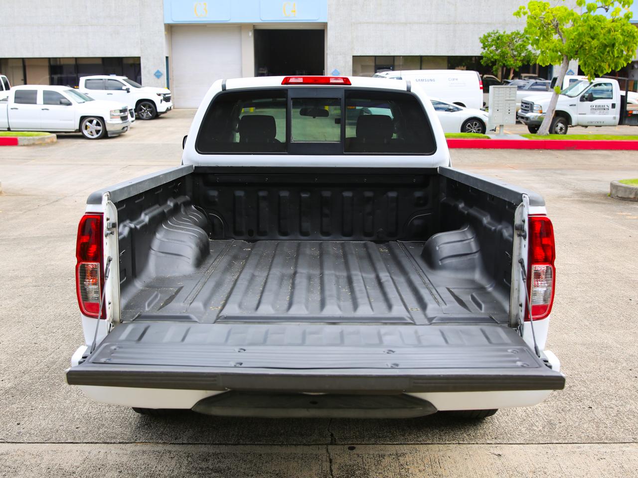 Nissan Frontier  2012