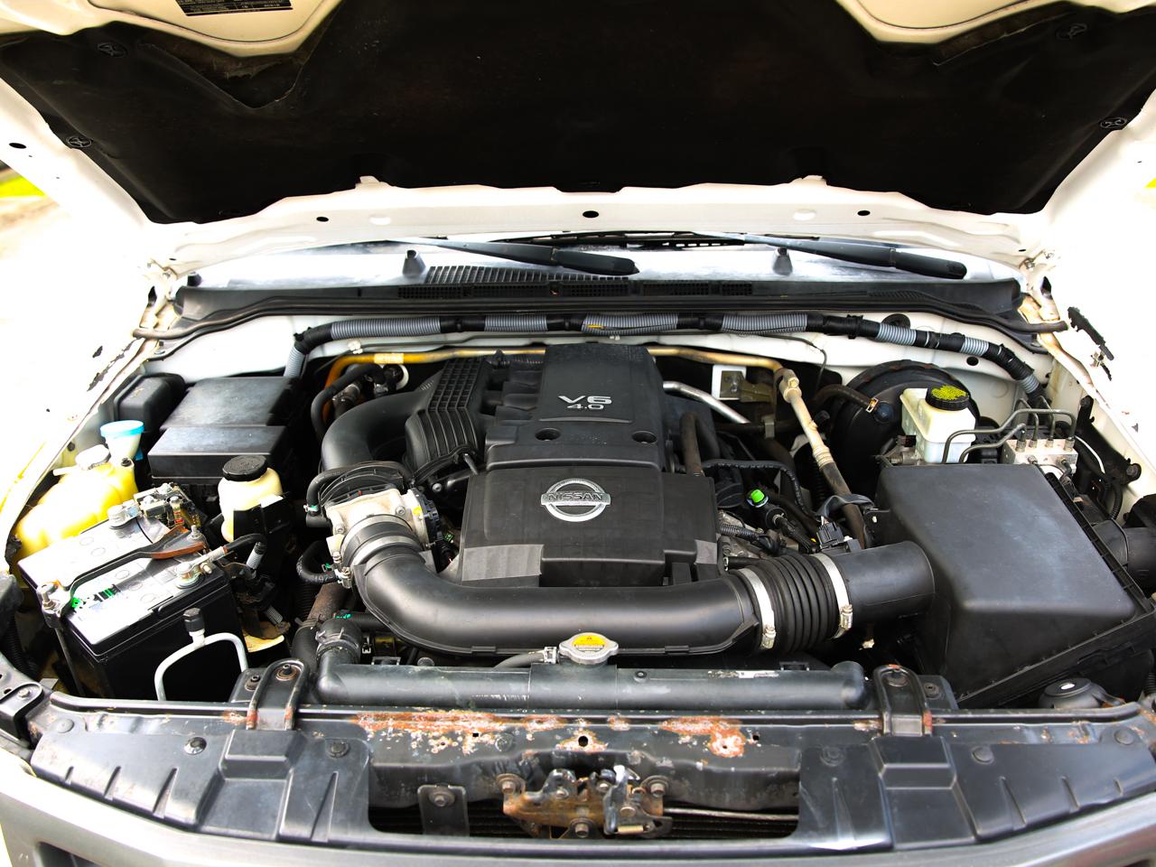Nissan Frontier  2012