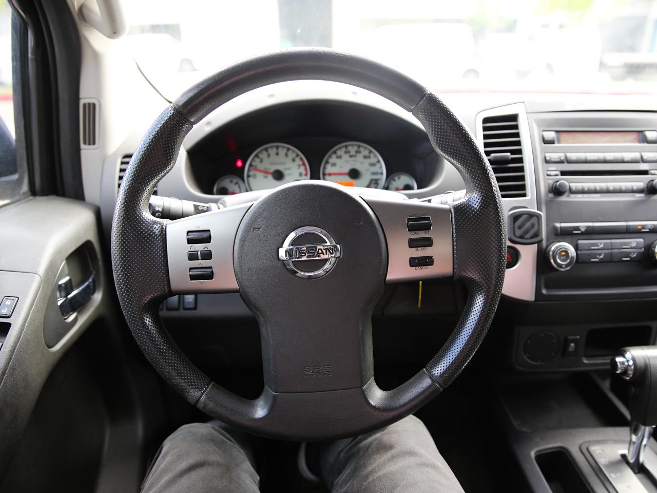 Nissan Frontier  2012