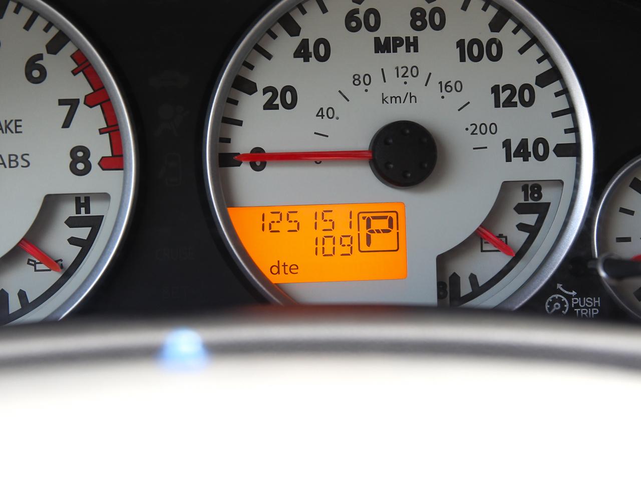 Nissan Frontier  2012