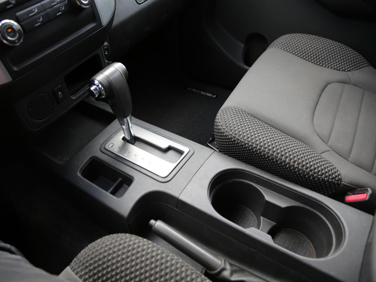 Nissan Frontier  2012