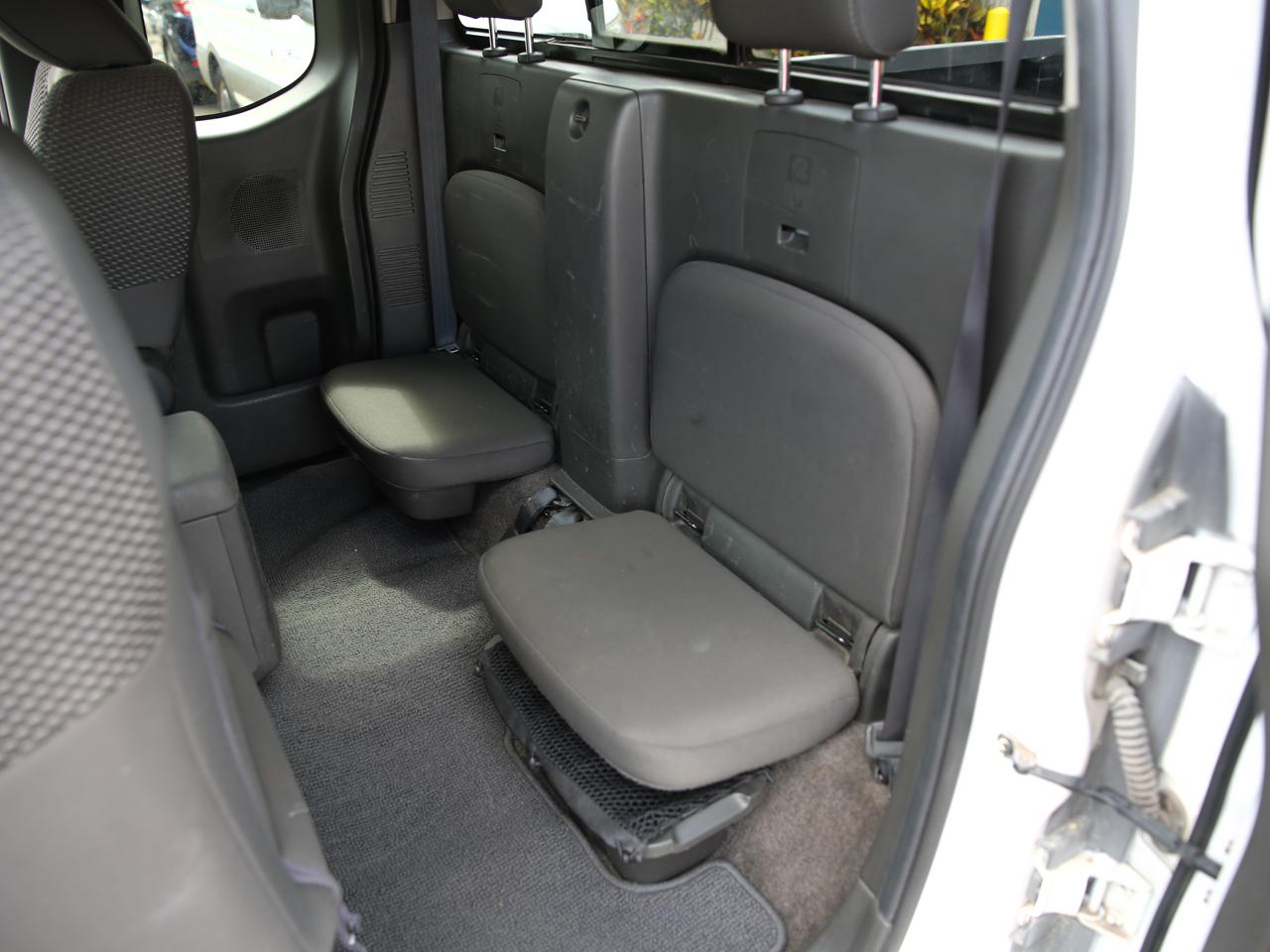Nissan Frontier  2012